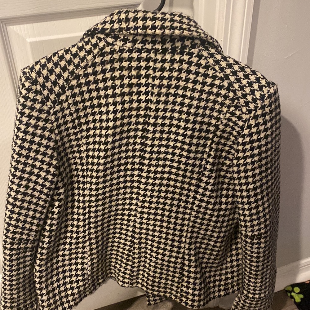 Jacket - Picture 3 of 4